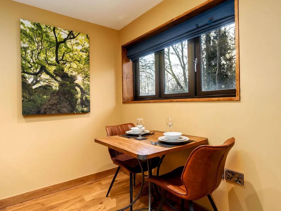 Blackwood Forest Cabins - Forest Holidays Popham Exteriör bild